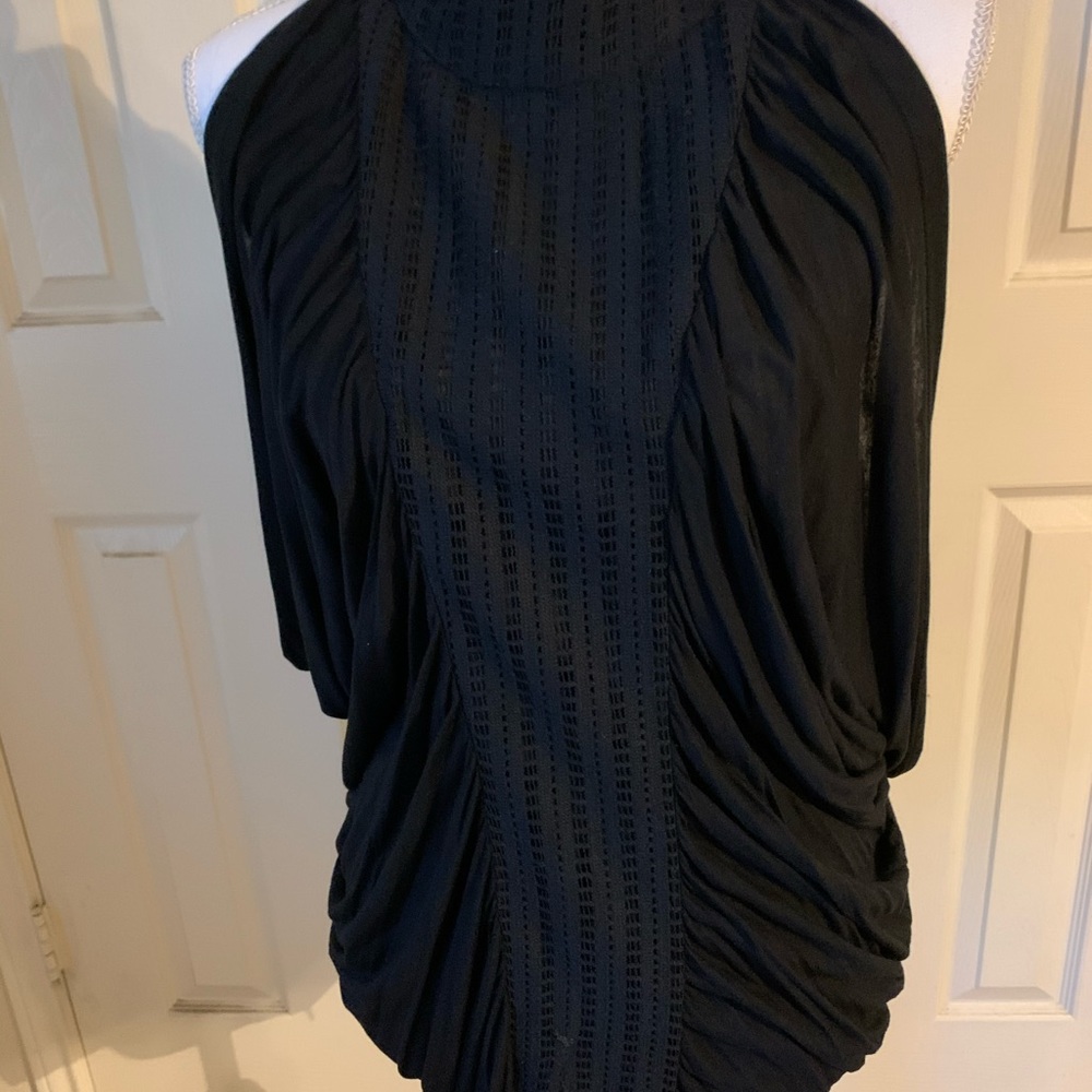 Black Apple Bottoms Top